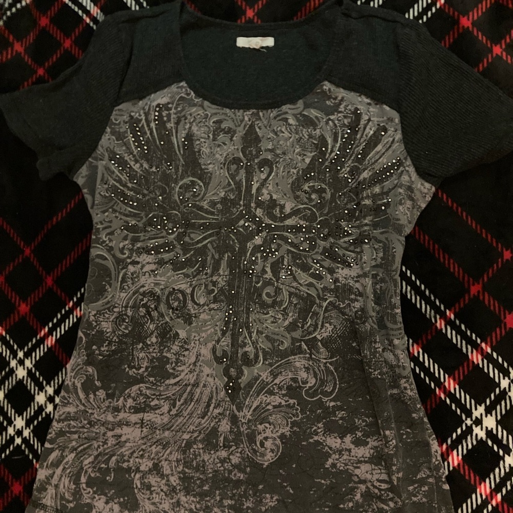 Maurices Black and Gray Graphic Tee